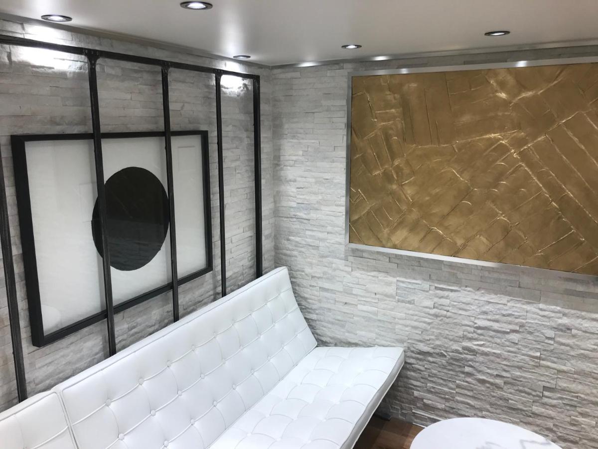 Superbe Triplex Au Coeur De Montorgueil Parigi